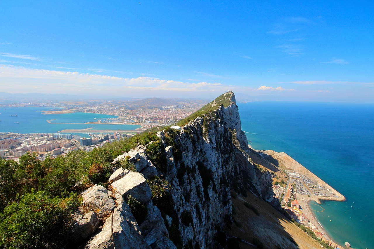 Гибралтарская скала фото