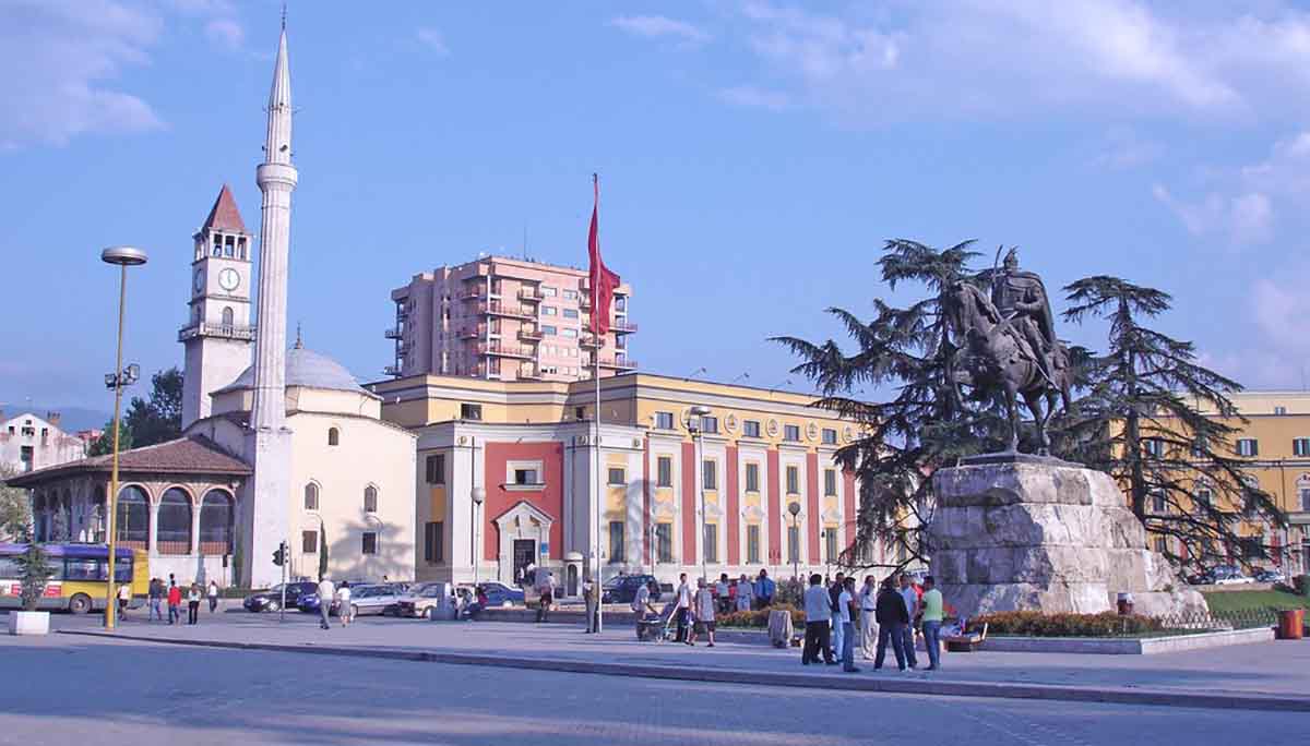 Тирана