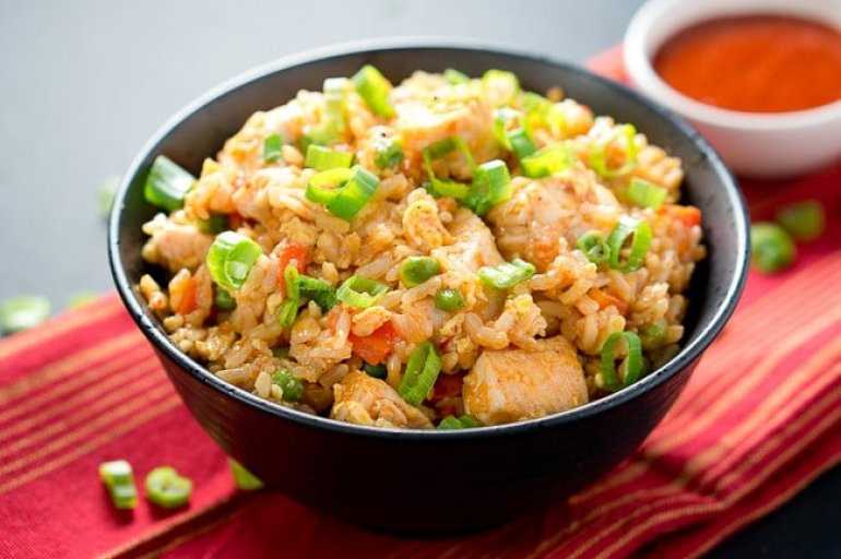 Рис по тайски с курицей (Кау Ман Кай)