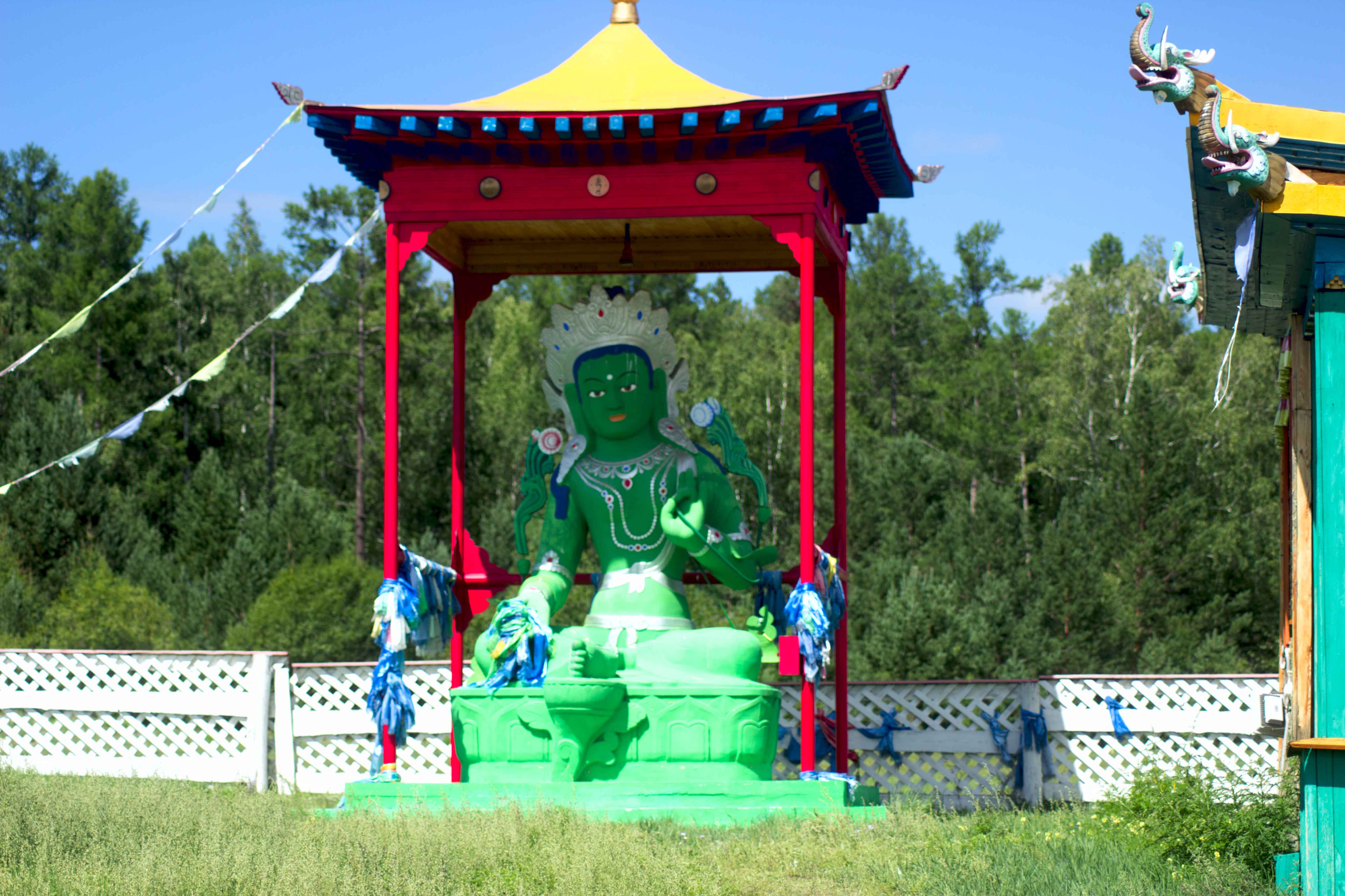 Статуя Зелёной Тары