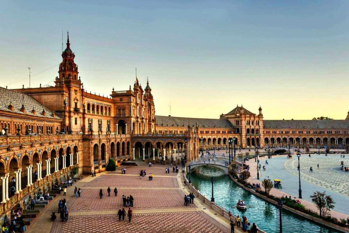 Самые красивые города испании